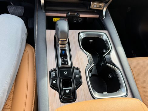 Used 2024 Lexus RX 350h image 22