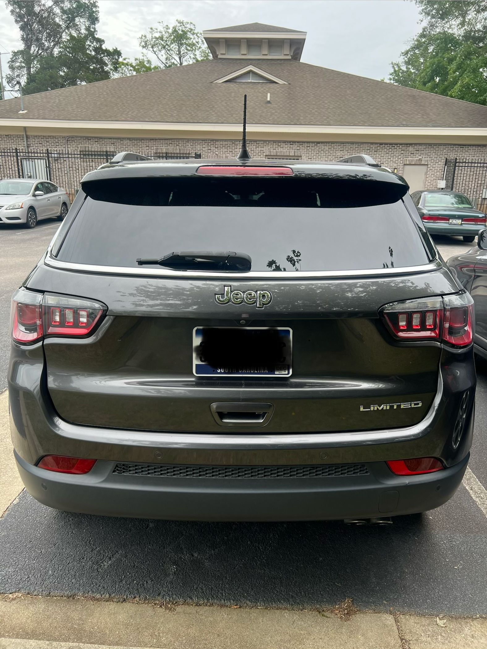 Used 2019 Jeep Compass Limited w/ Safety & Security Group FWD image 4