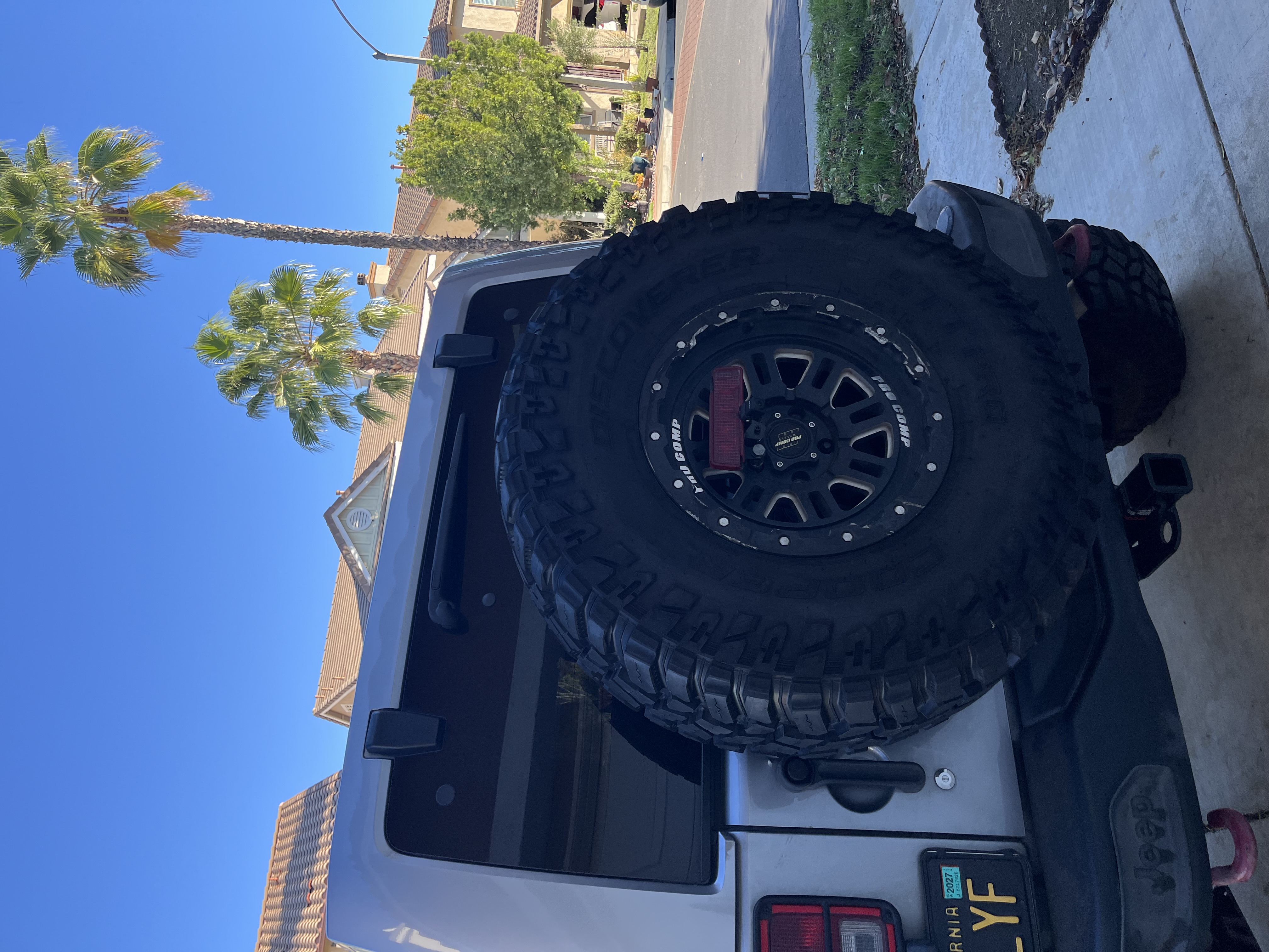 Used 2017 Jeep Wrangler Unlimited Rubicon AWD/4WD image 5