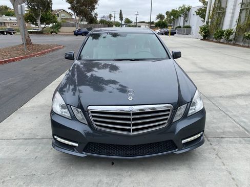 Used 2013 Mercedes-Benz E 350 Sedan image 2