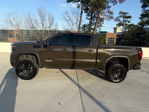 Used 2023 GMC Sierra 1500 Elevation w/ Elevation Premium Package image 11