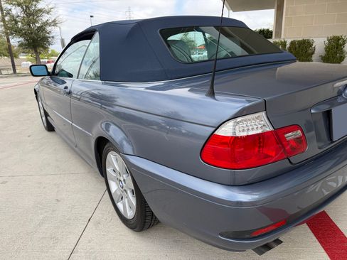 Used 2005 BMW 325Ci Convertible image 8