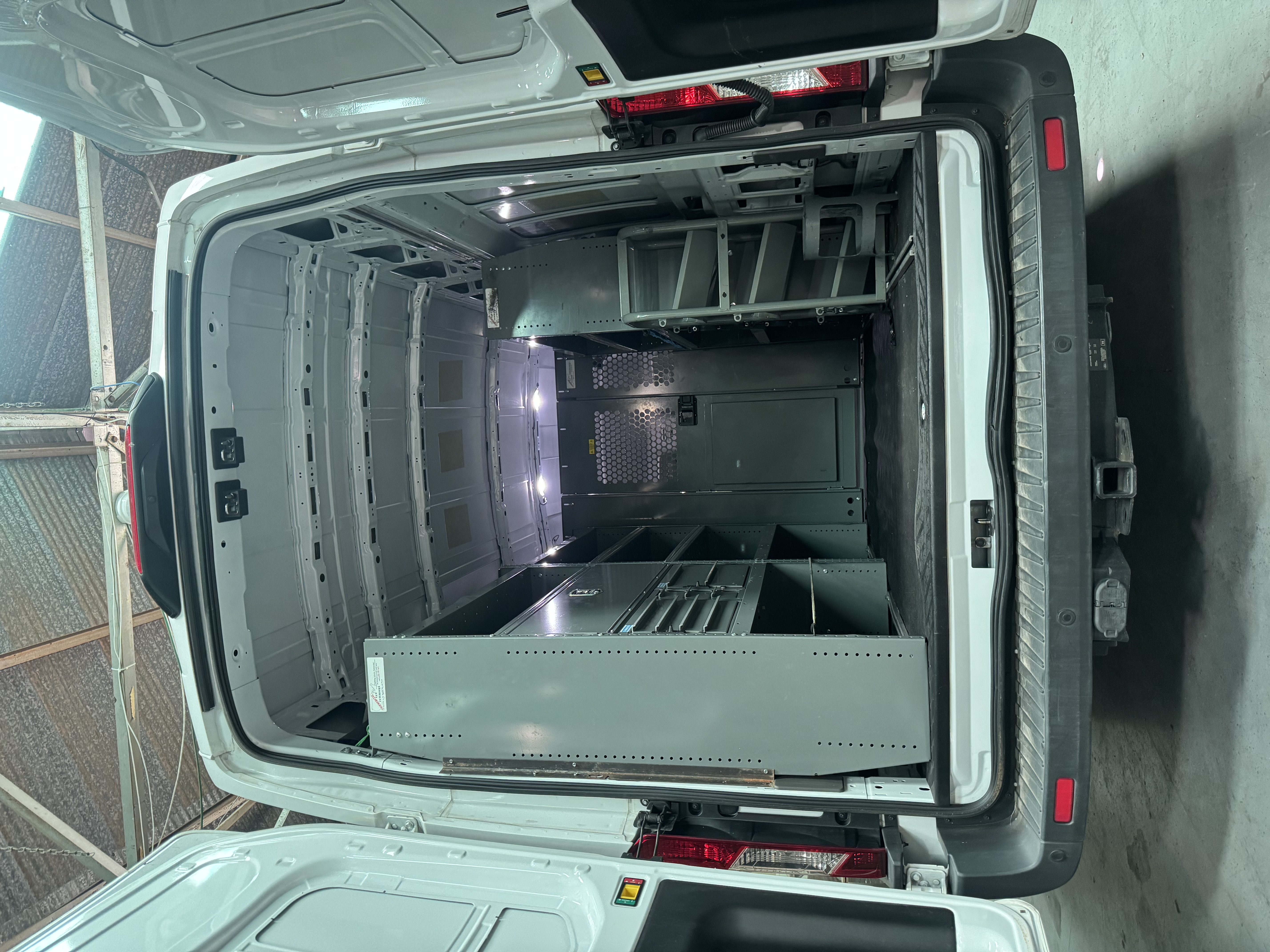 Used 2022 Ford Transit 350 148 High Roof Extended AWD image 4
