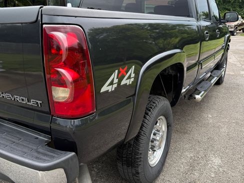 Used 2003 Chevrolet Silverado 2500 LT AWD/4WD image 9