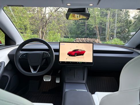 Used 2024 Tesla Model 3 Performance AWD/4WD image 10
