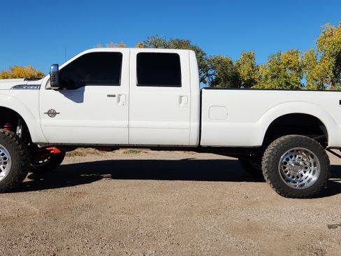 Used 2011 Ford F350 Lariat w/ Lariat Interior Pkg AWD/4WD image 15