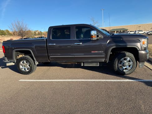 Used 2015 GMC Sierra 2500 SLT w/ Duramax Plus Package image 14