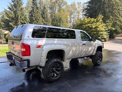 Used 2007 Chevrolet Silverado 3500 LT w/ Suspension Package, Off-Road image 8