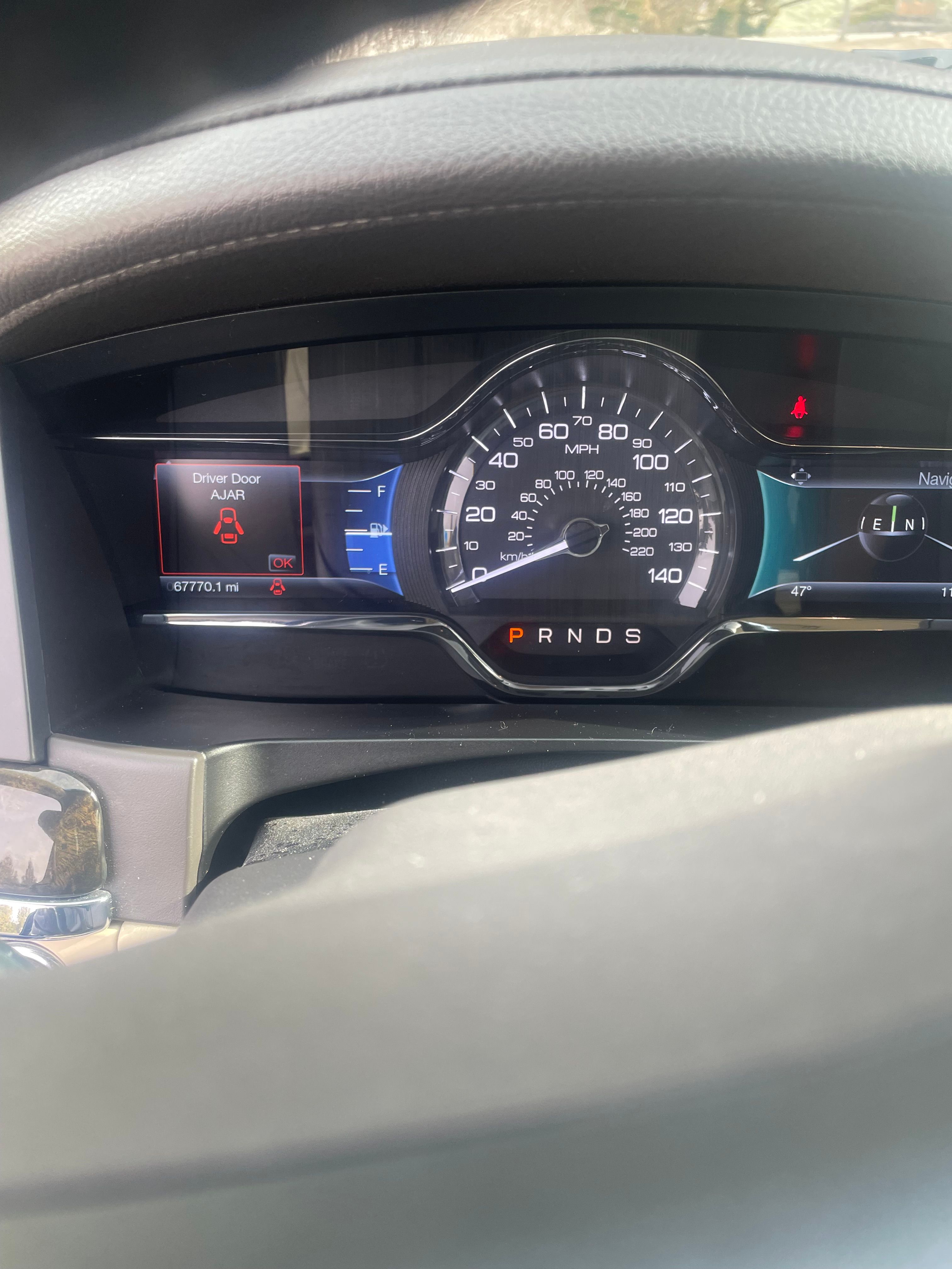 Used 2014 Lincoln MKS AWD w/ Equipment Group 101A image 9