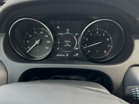 Used 2018 Land Rover Discovery Sport HSE Luxury image 9