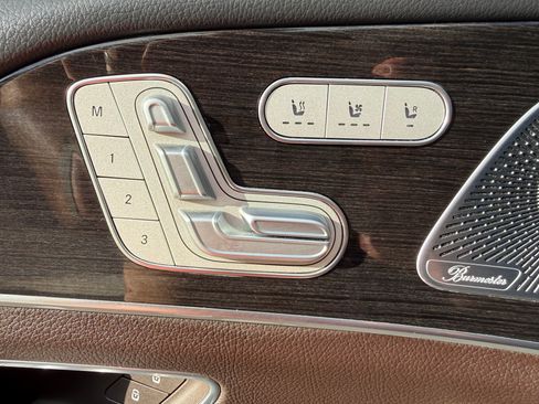 Used 2020 Mercedes-Benz GLS 450 4MATIC image 27