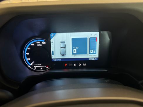 Used 2024 Ford Bronco Wildtrak image 9