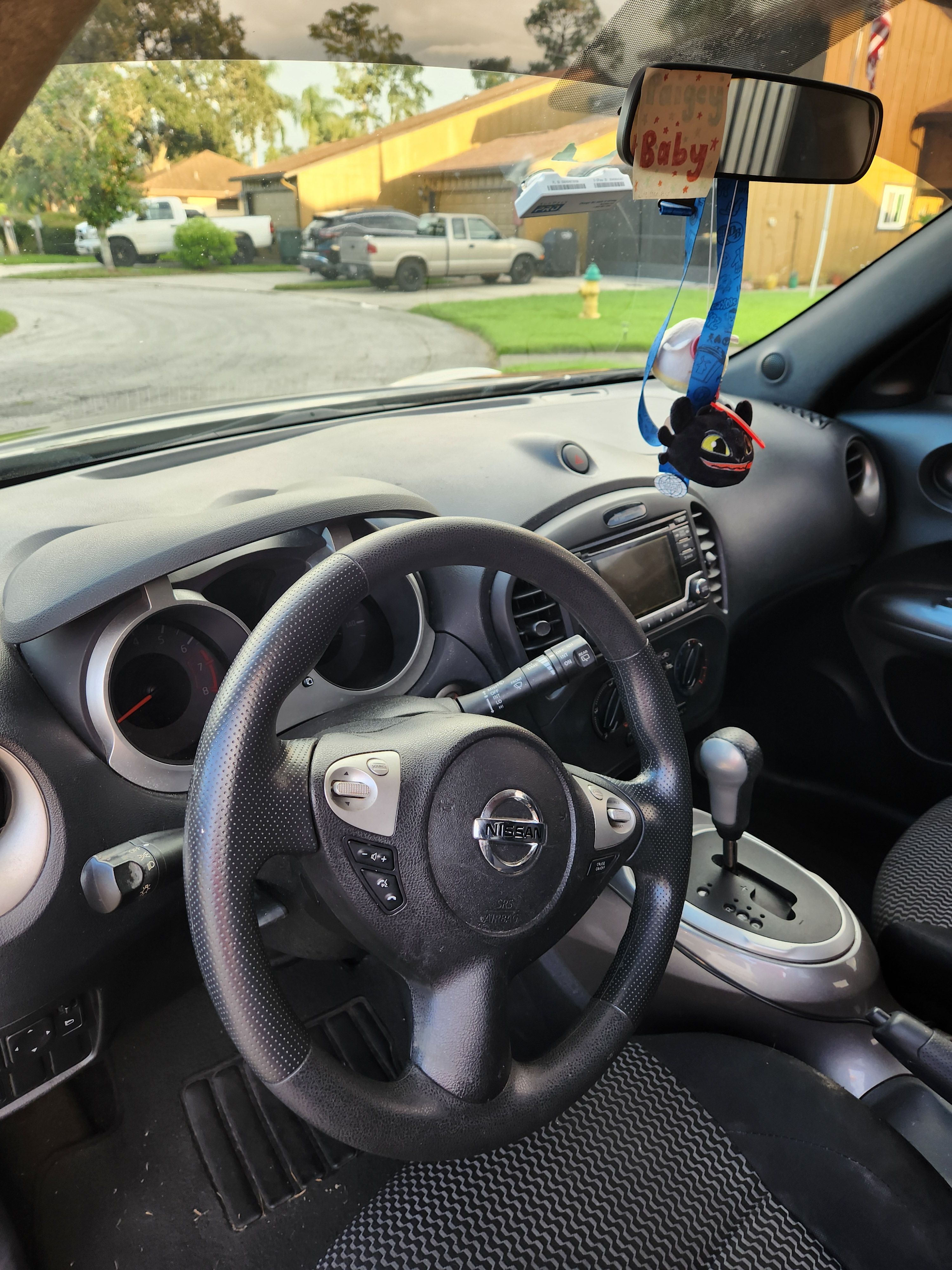 Used 2015 Nissan Juke S FWD image 13