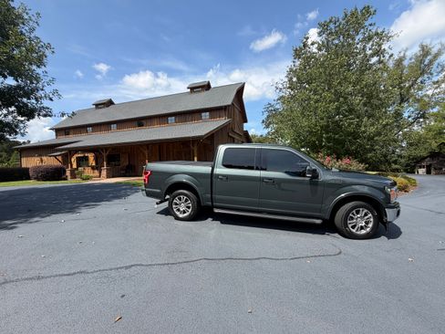 Used 2018 Ford F150 Lariat RWD image 13