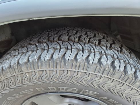 Used 2004 Nissan Xterra XE image 20