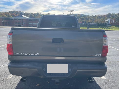 Used 2006 Toyota Tundra Darrell Waltrip Edition image 6