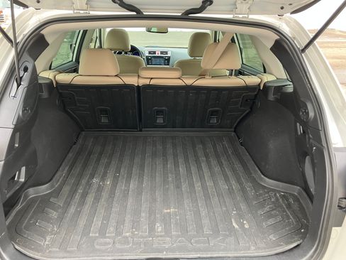 Used 2016 Subaru Outback 2.5i Limited image 12