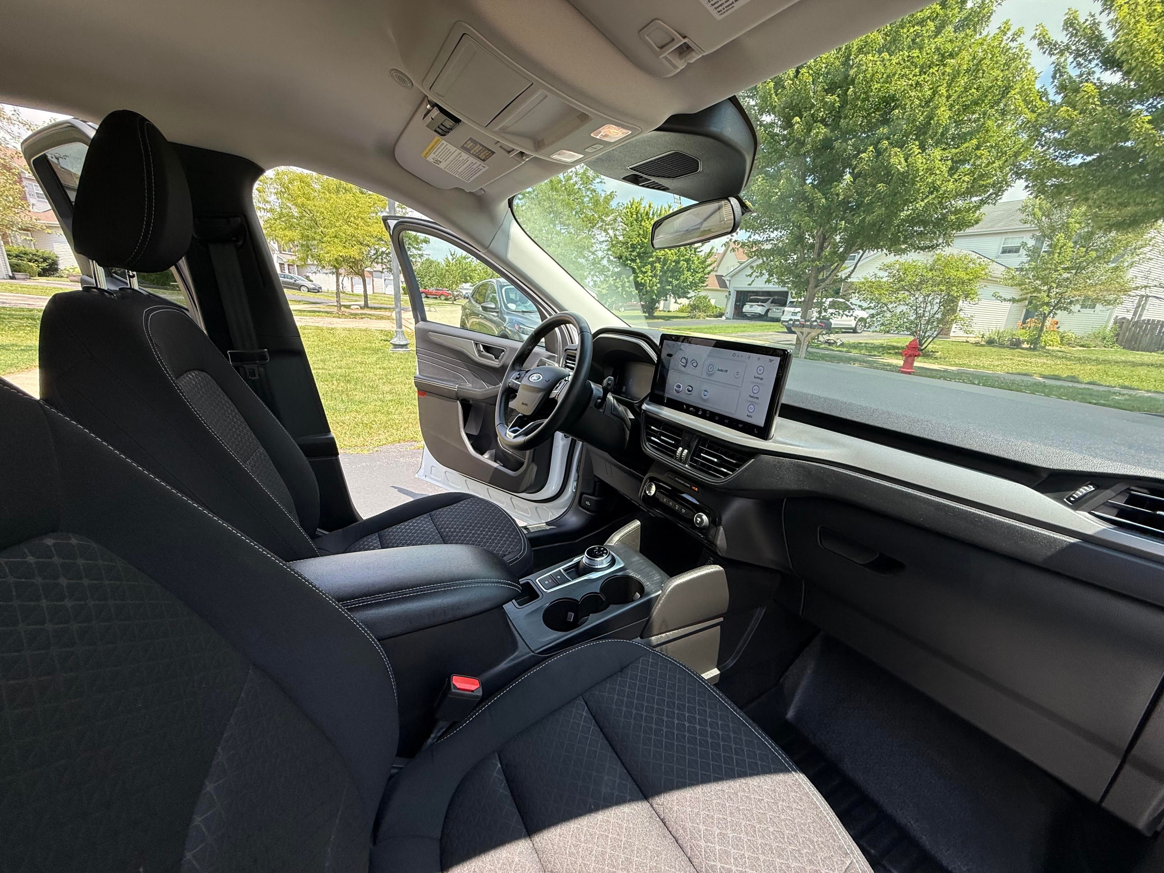 Used 2024 Ford Escape Active w/ Tech Pack #1 AWD/4WD image 18