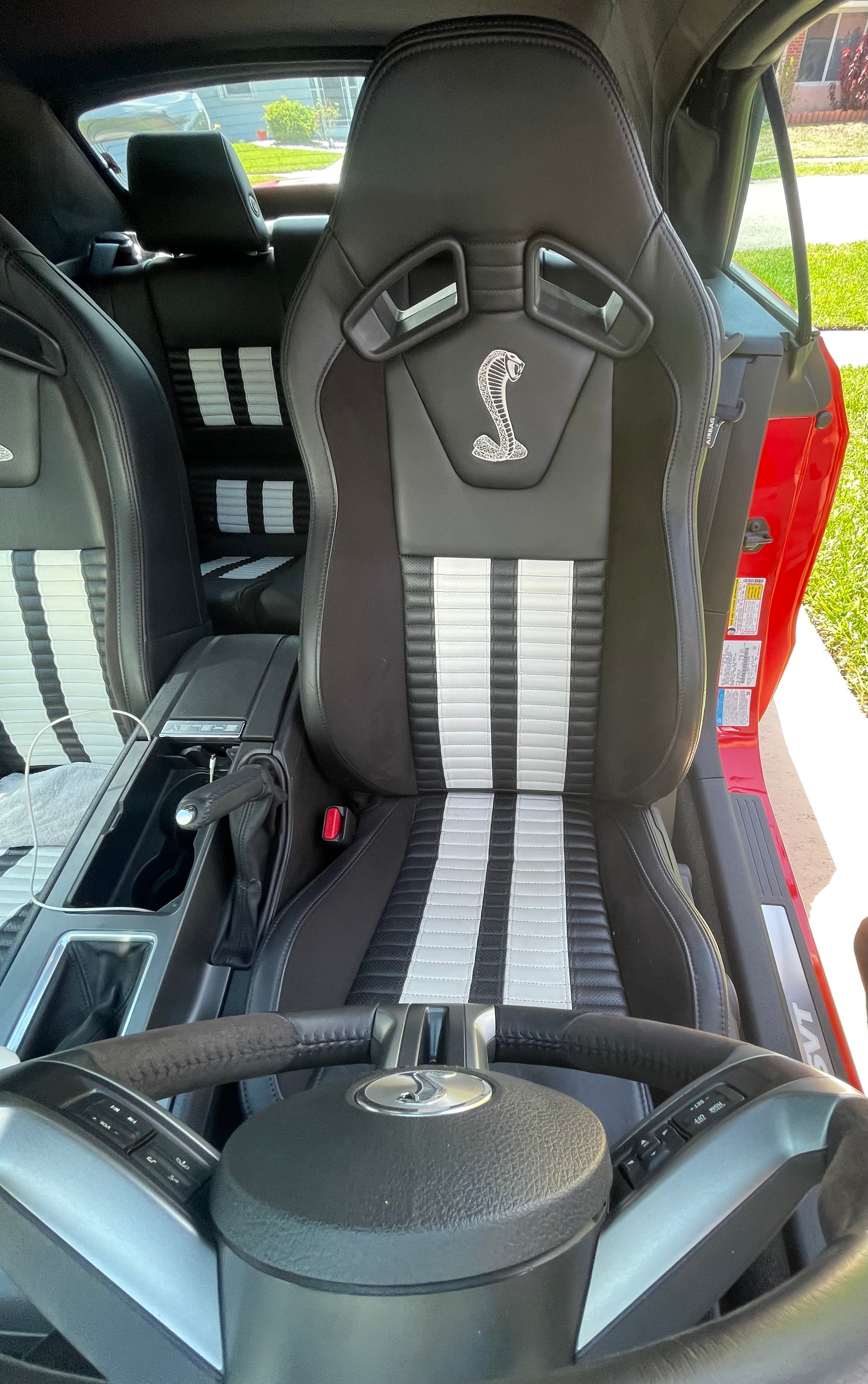 Used 2014 Ford Mustang Shelby GT500 w/ Equipment Group 821A RWD image 13