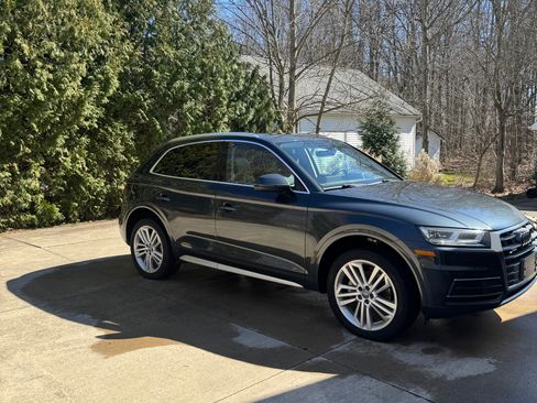 Used 2018 Audi Q5 2.0T Premium Plus image 2
