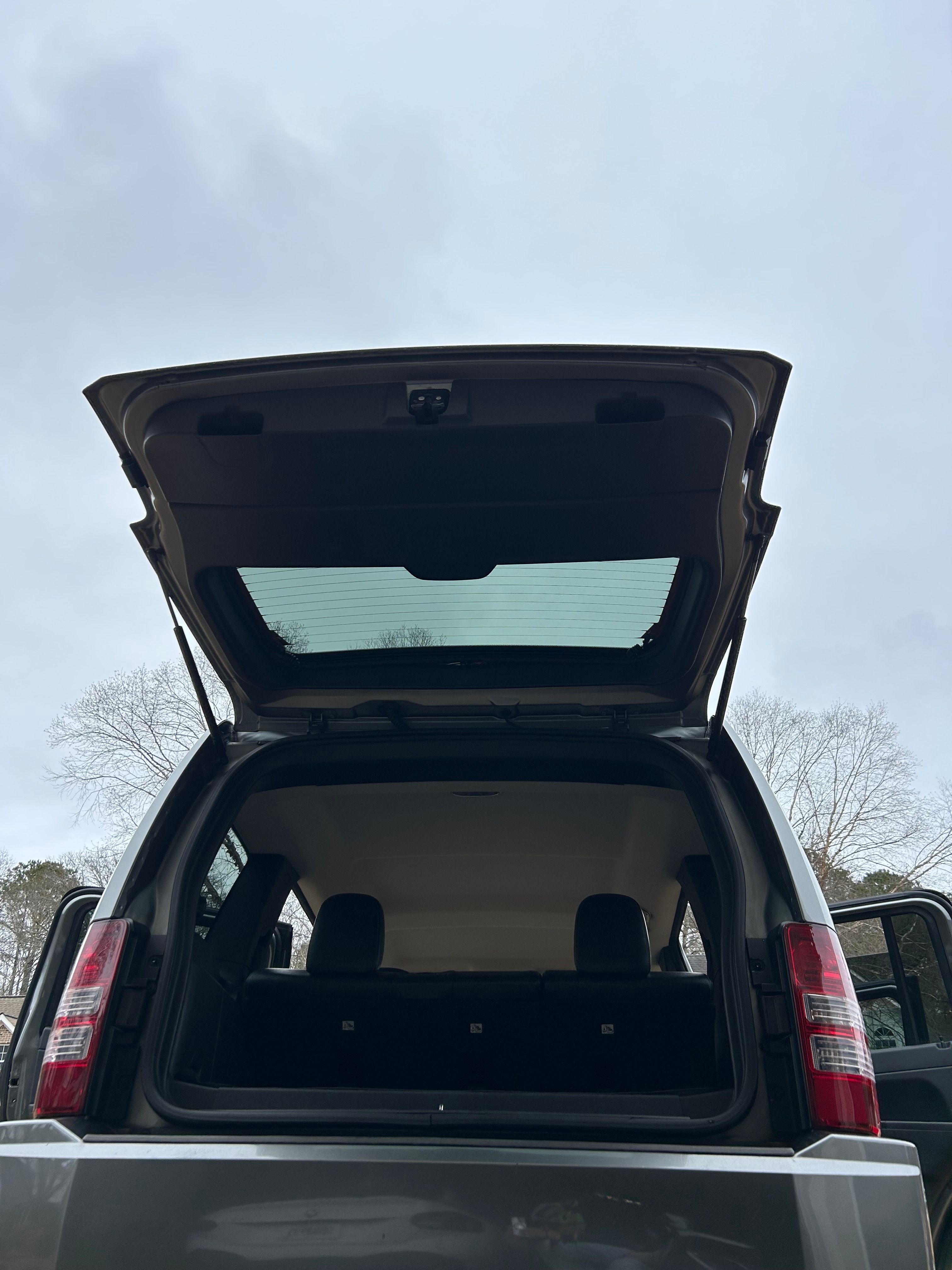 Used 2012 Jeep Liberty Sport AWD/4WD image 17