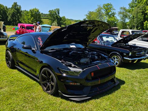 Used 2017 Ford Mustang Shelby GT350R w/ GT350R Equipment Group 920A image 25
