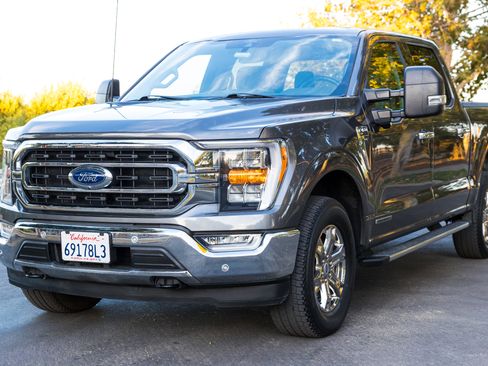 Used 2022 Ford F150 4x4 SuperCrew Hybrid image 18