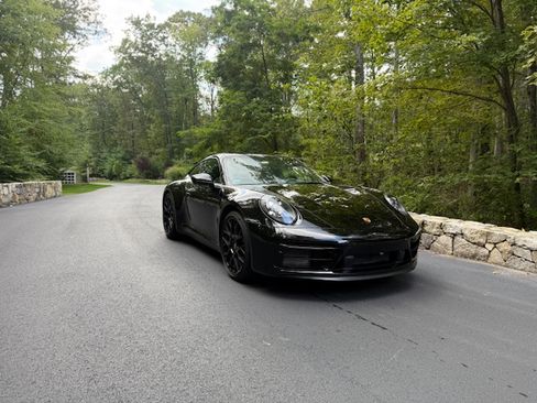 Used 2023 Porsche 911 Carrera GTS image 4