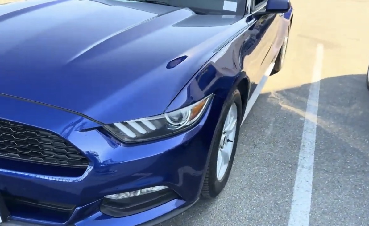 Used 2015 Ford Mustang Coupe RWD image 4