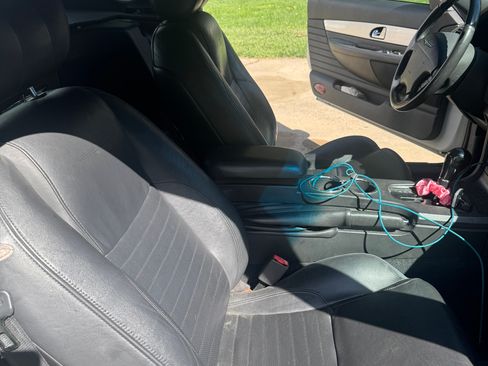Used 2002 Ford Thunderbird RWD image 12