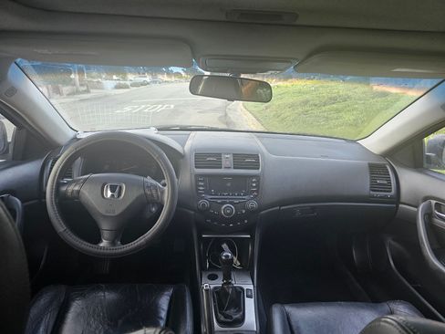 Used 2005 Honda Accord EX-L image 10