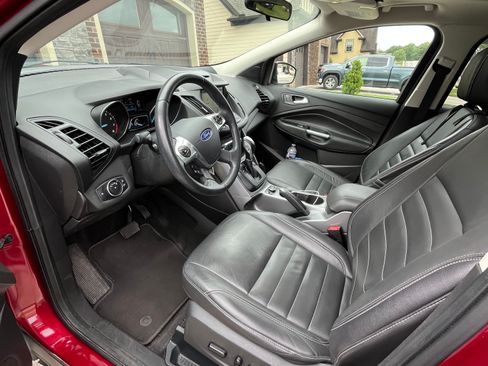 Used 2016 Ford Escape SE w/ SE Leather Comfort Package AWD/4WD image 8