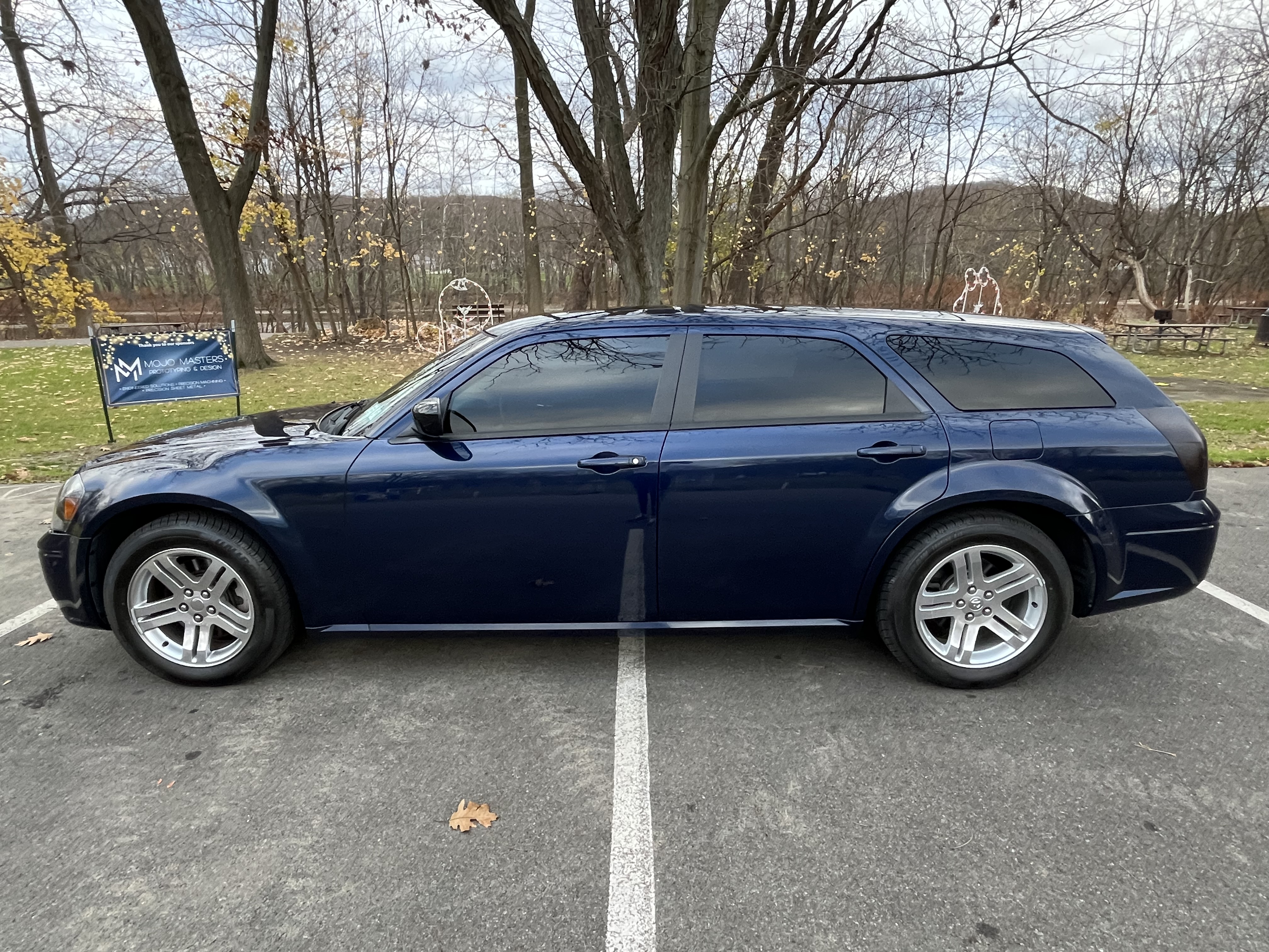 Used 2005 Dodge Magnum R/T w/ Convenience Group II RWD image 6