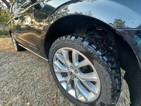 Used 2019 Ford Expedition Platinum image 9