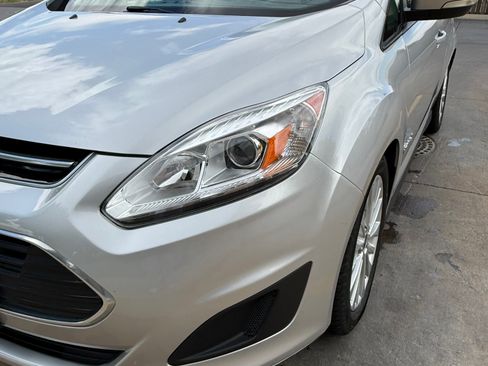Used 2018 Ford C-MAX SE FWD image 18