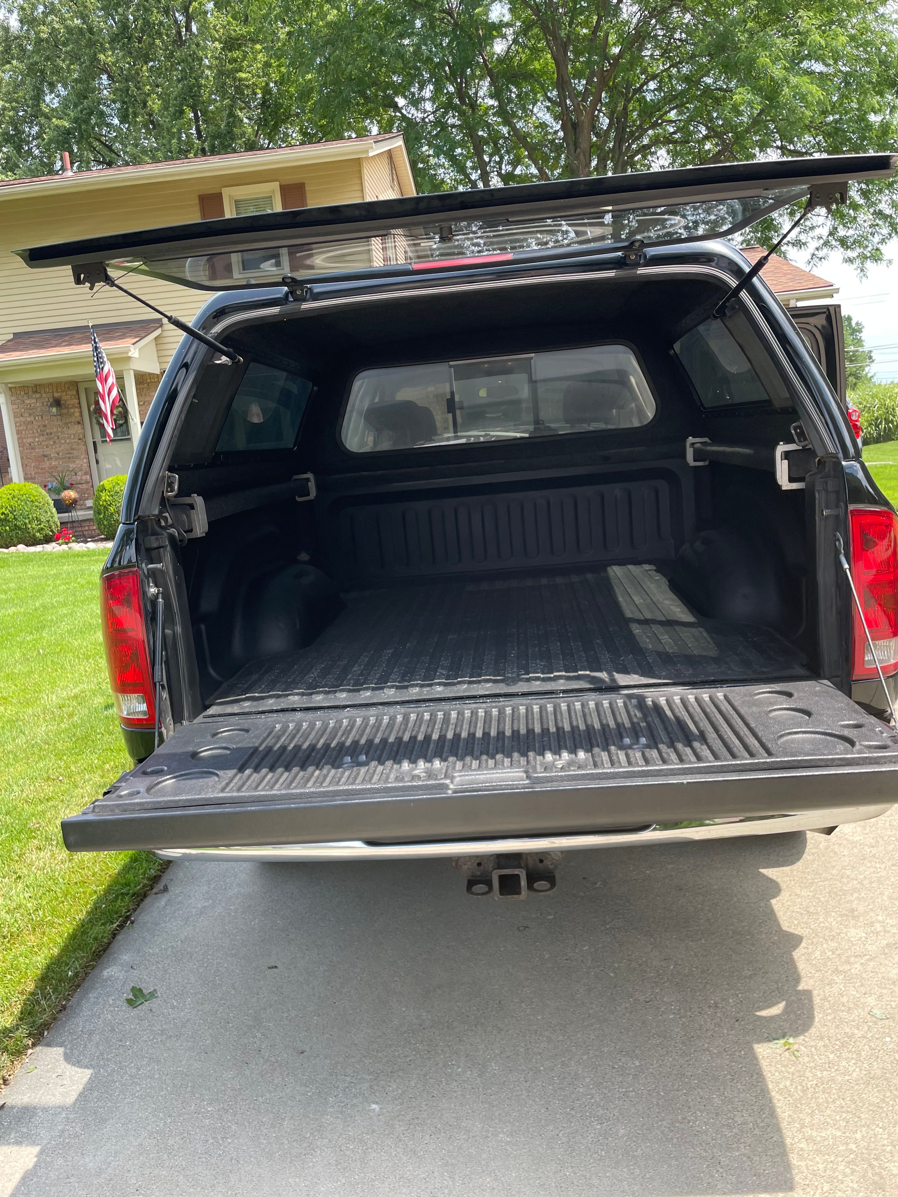 Used 2005 Dodge Ram 2500 Truck SLT w/ Quad Cab Big Horn Value Group RWD image 4