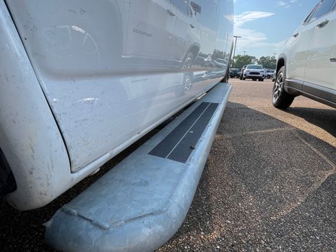 Used 2024 GMC Savana 2500 w/ Driver Convenience Package RWD image 16