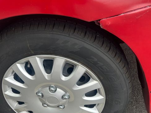 Used 2010 Toyota Camry image 15