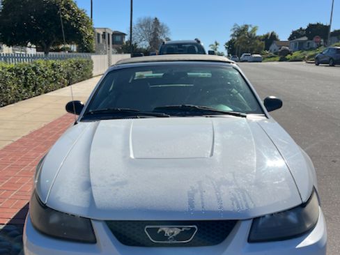 Used 2003 Ford Mustang Deluxe Convertible image 4