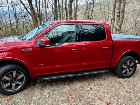 Used 2017 Ford F150 Lariat w/ Equipment Group 502A Luxury image 6