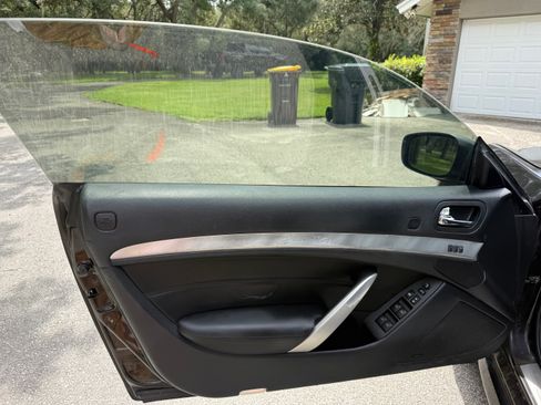 Used 2013 INFINITI G37 Convertible w/ Premium Pkg RWD image 14