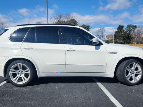 Used 2012 BMW X5 M image 9