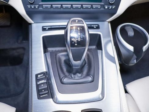 Used 2011 BMW Z4 sDrive35i image 17