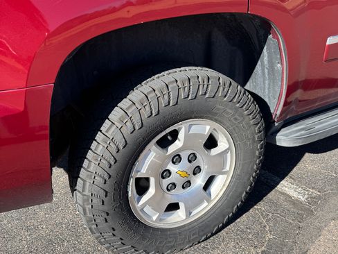 Used 2011 Chevrolet Tahoe LT image 27