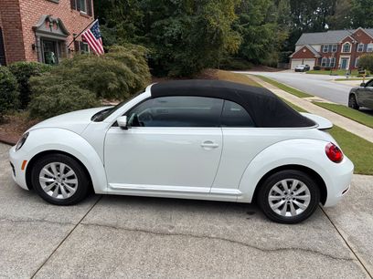Used 2018 Volkswagen Beetle 2.0T SE