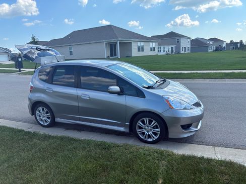 Used 2010 Honda Fit Sport image 10