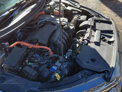 Used 2018 Honda Clarity Touring image 11