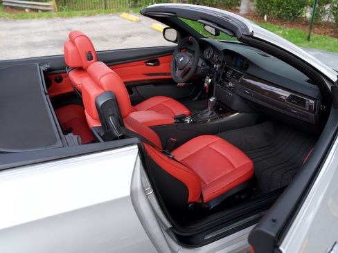 Used 2011 BMW 328i Convertible RWD image 5