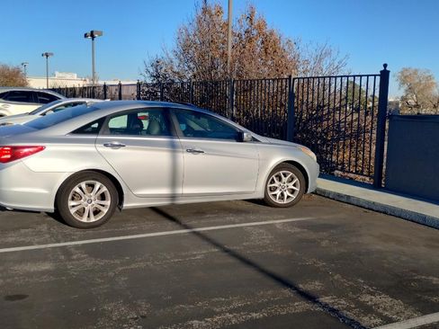 Used 2013 Hyundai Sonata Limited image 16