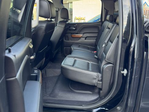 Used 2018 Chevrolet Silverado 2500 High Country image 19